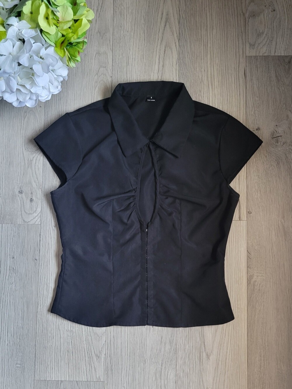 Shein Black Collared Keyhole Hook & Eye Front Corset Style Cap Sleeve Top, Small